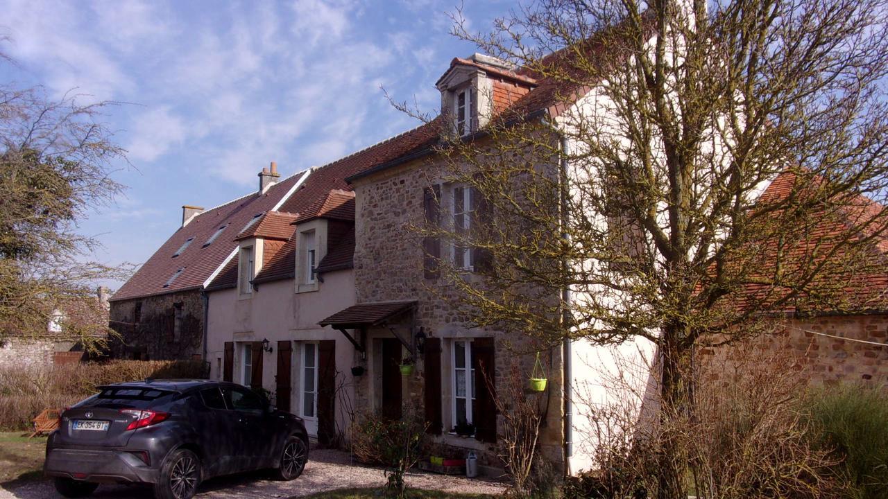 La Roulotte De Pommette Et Billy Bed and Breakfast La Hoguette Exteriör bild